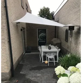 grijs waterdicht schaduwdoek op maat