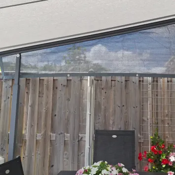 winddoek hdpe grijs op maat veranda spie